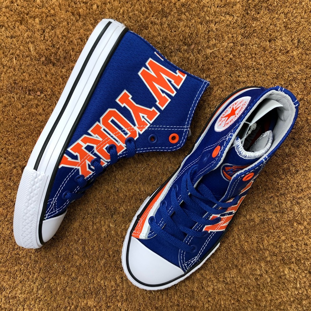 Converse Chuck Taylor Hi NWT New York Knicks
